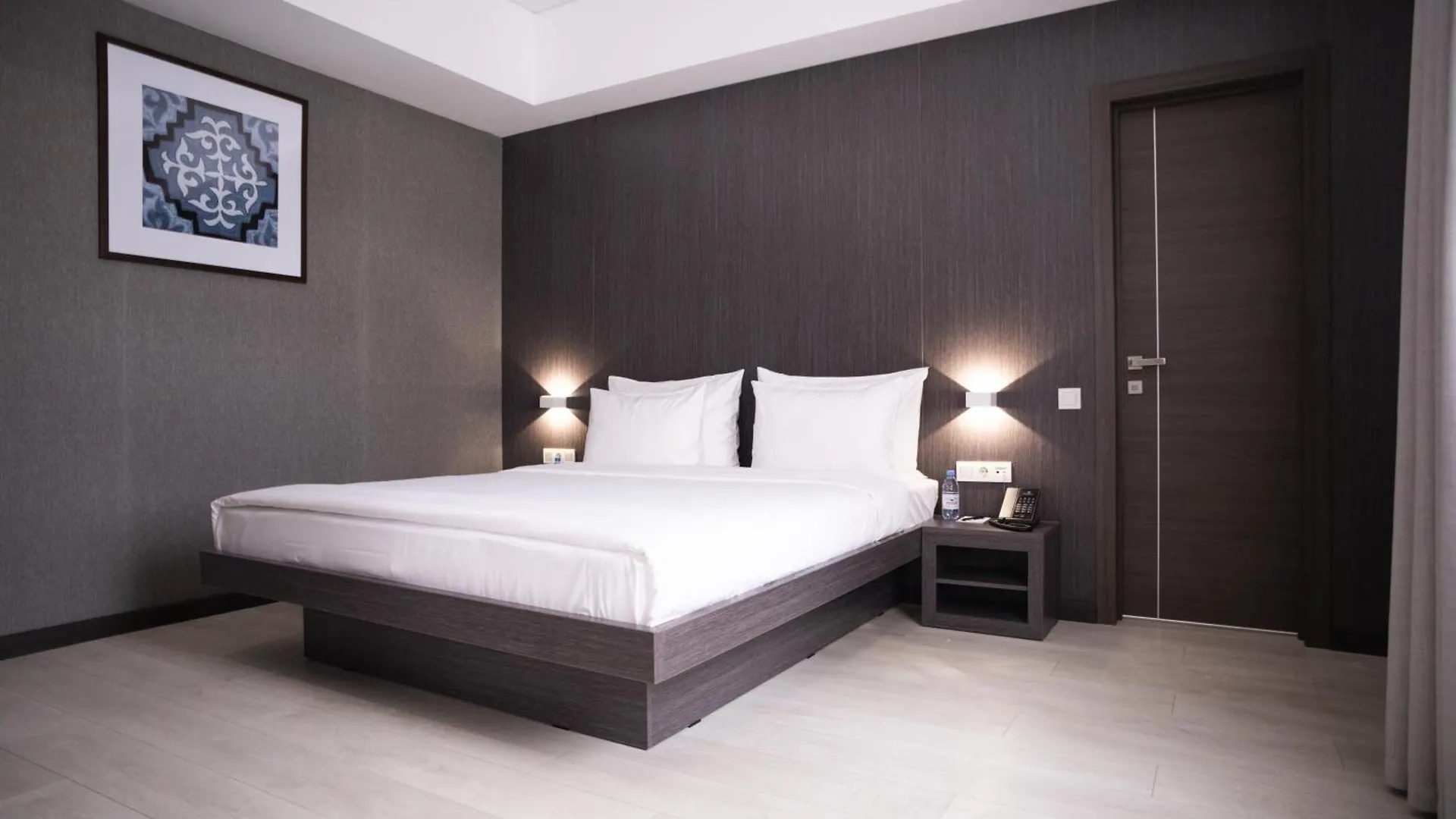 Resident Hotel Kazybek Bi Almaty