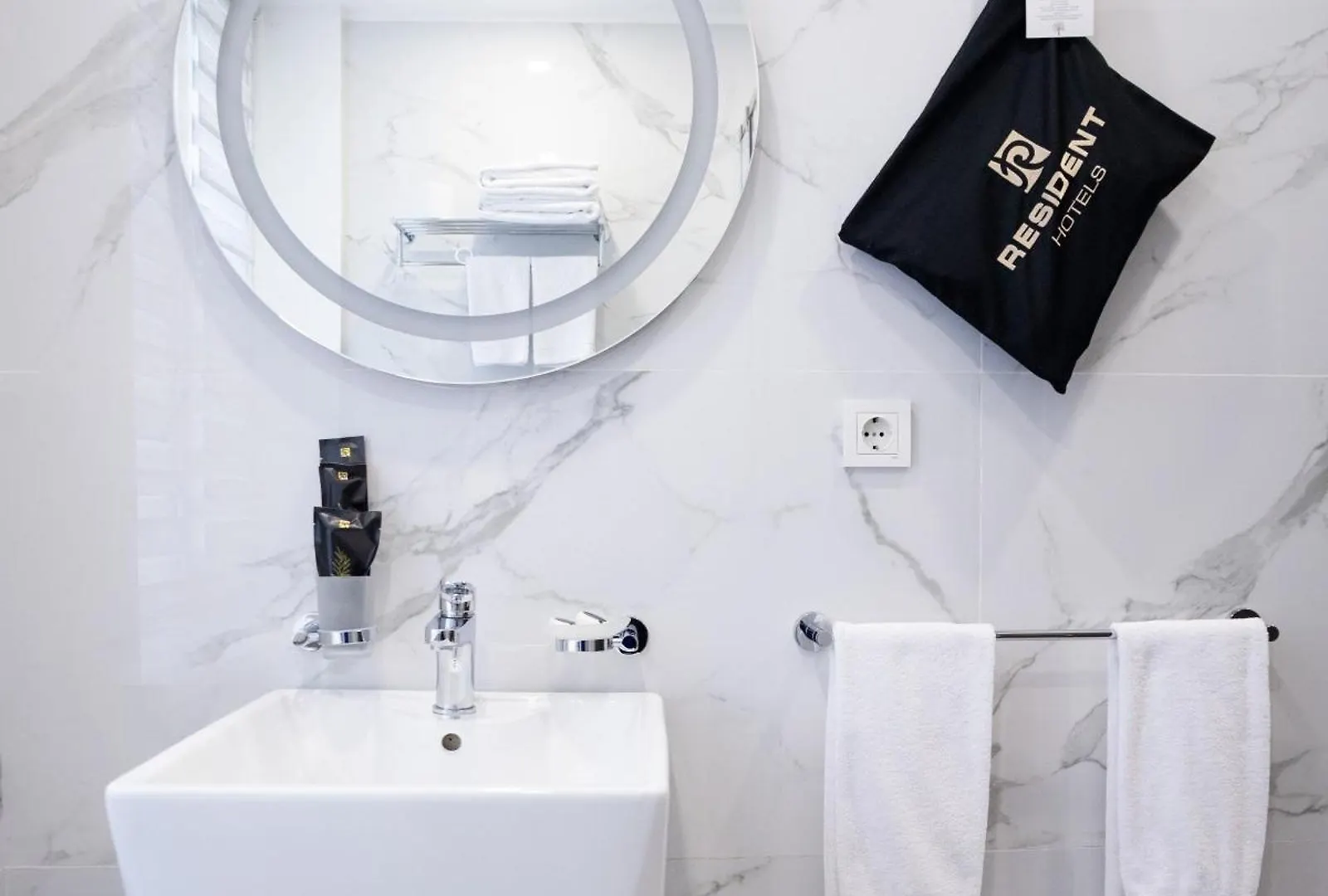 Resident Hotel Kazybek Bi Almaty